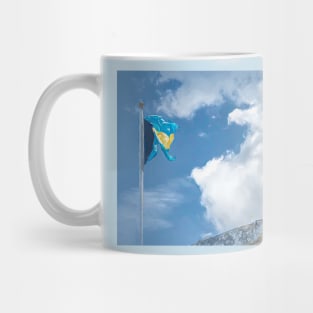 Bahamian Flag and Cannon Atop Fort Fincastle Mug